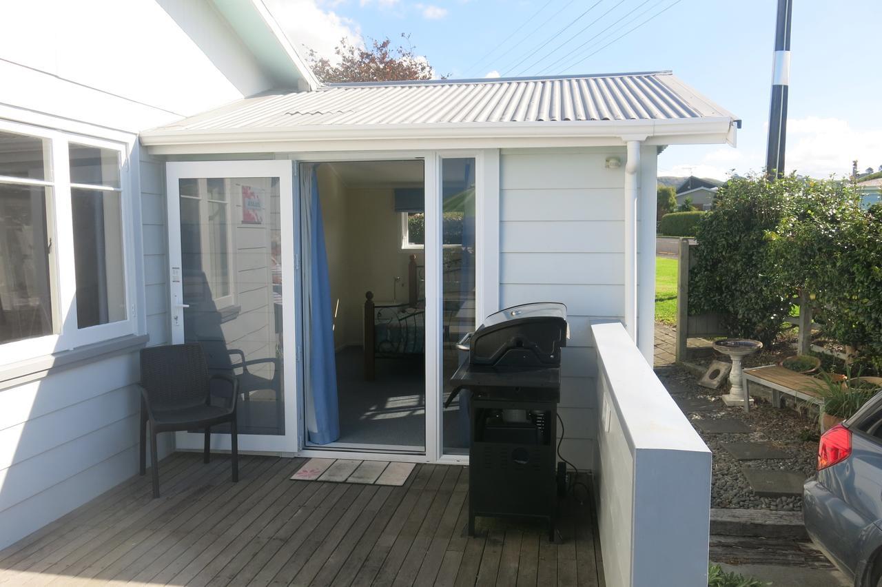 The Crescent Bnb Waihi Exterior photo